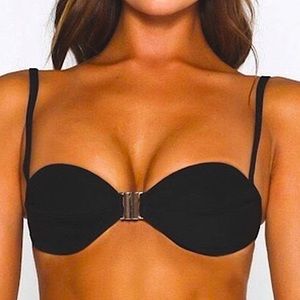 Meshiki Bralette top🖤Black Gold snap closure Crop top. Medium